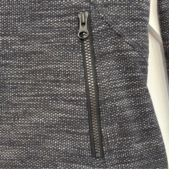Lululemon Heathered Black Forme Jacket Size 2 - Picture 5 of 7